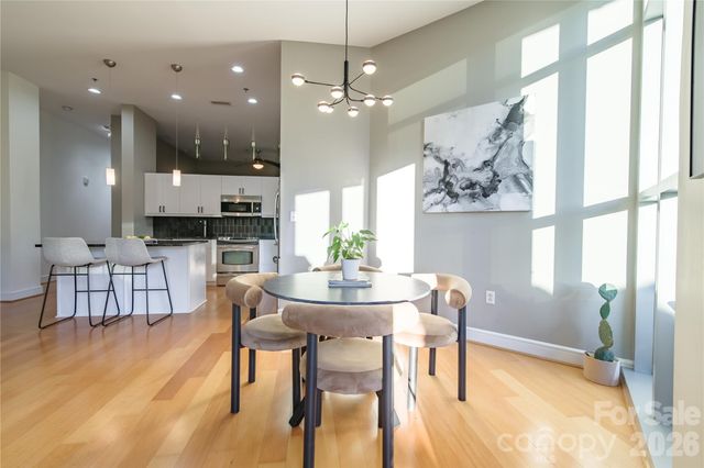 333 W Trade Street W 708, Charlotte, NC 28202