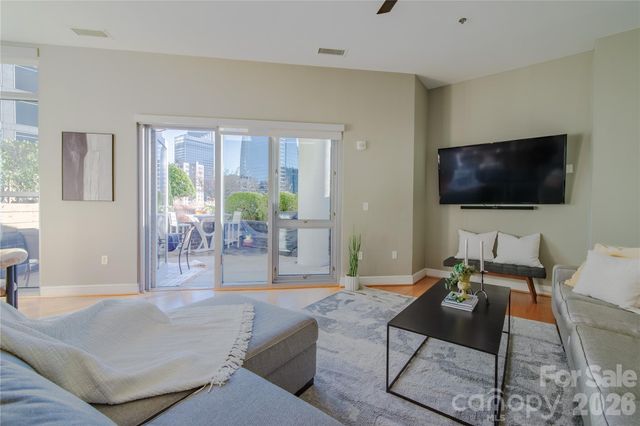 333 W Trade Street W 708, Charlotte, NC 28202