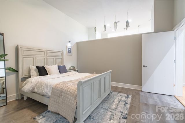 333 W Trade Street W 708, Charlotte, NC 28202