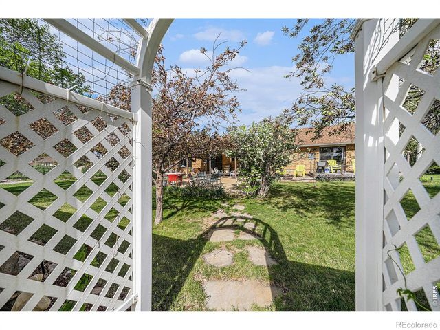 4601 Sunshine Court, Loveland, CO 80537