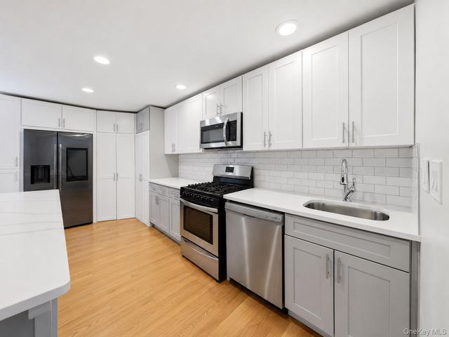 320 Highland Avenue, Mount Vernon, NY 10553