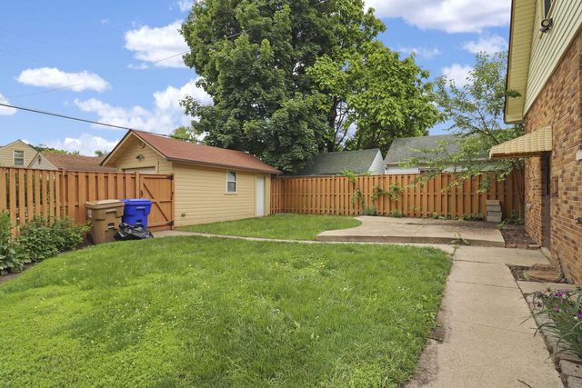 7403 34th AVENUE, Kenosha, WI 53142