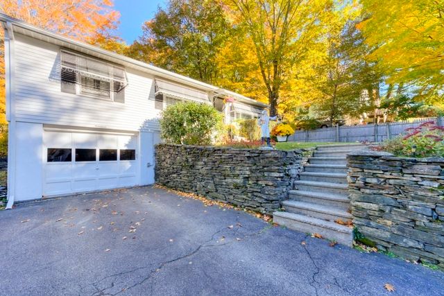 19 Joppa Rd, Worcester, MA 01602