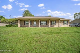 339 Woods View Circle, Kodak, TN 37764