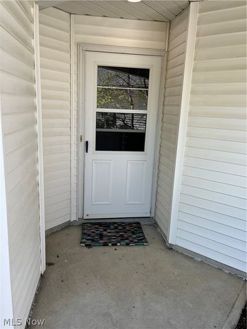 33992 Sunflower Lane, North Ridgeville, OH 44039