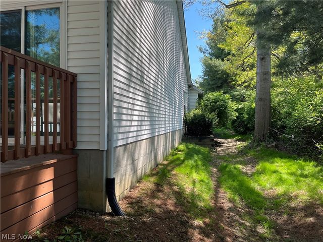 33992 Sunflower Lane, North Ridgeville, OH 44039