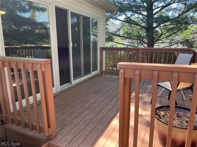 33992 Sunflower Lane, North Ridgeville, OH 44039