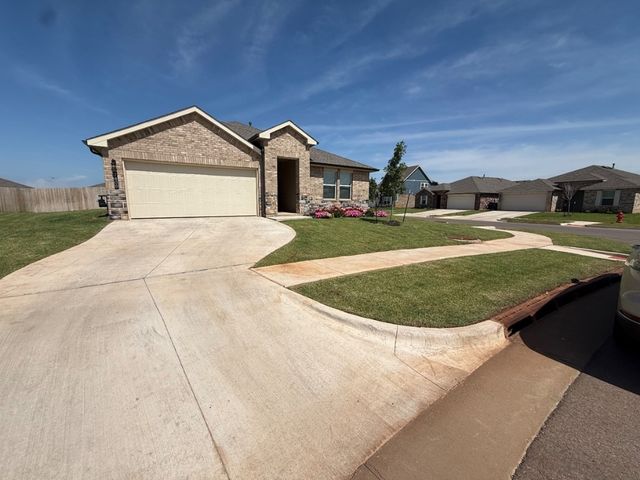 2800 Stormy Street, Yukon, OK 73099
