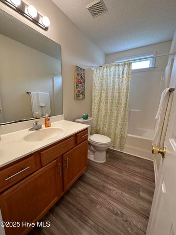 100 Baldwin Court, Jacksonville, NC 28546