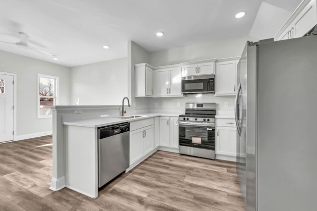 217 Robert St, Clarksville, TN 37040