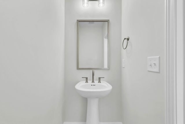 217 Robert St, Clarksville, TN 37040