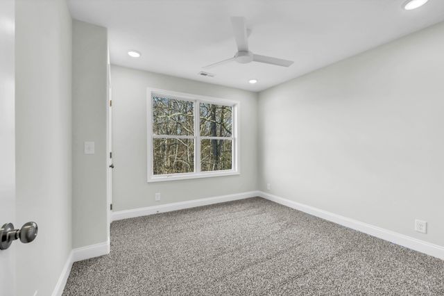 217 Robert St, Clarksville, TN 37040