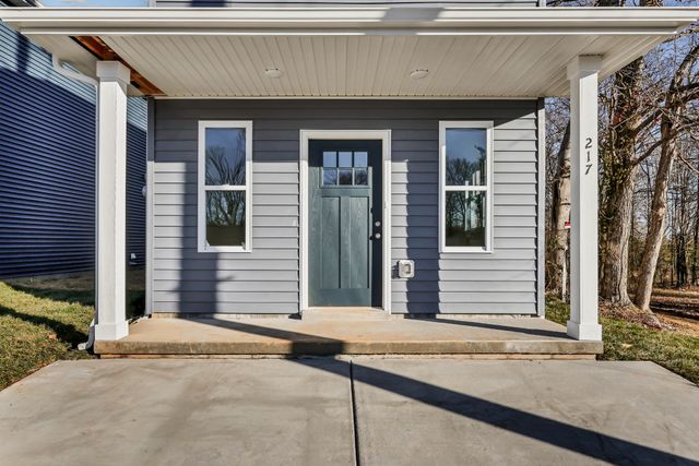 217 Robert St, Clarksville, TN 37040