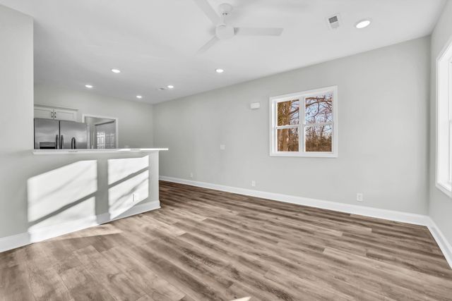 217 Robert St, Clarksville, TN 37040