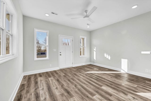 217 Robert St, Clarksville, TN 37040