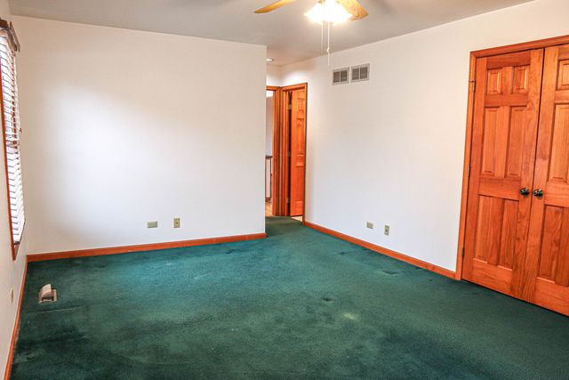 904 Harvest Trail B, Yorkville, IL 60560