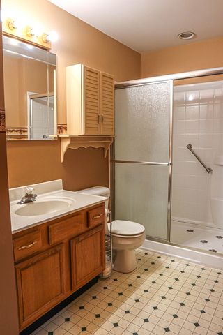 904 Harvest Trail B, Yorkville, IL 60560