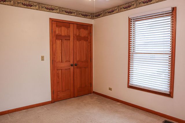 904 Harvest Trail B, Yorkville, IL 60560