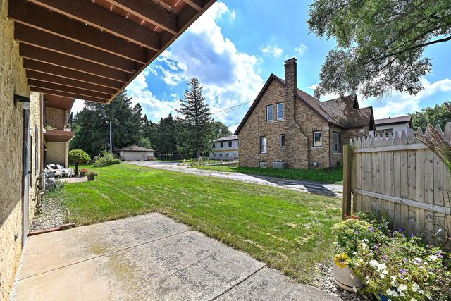 5940 S 27th STREET #A, Milwaukee, WI 53221