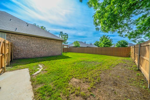 2114 Sagewood Drive, Weatherford, TX 76087