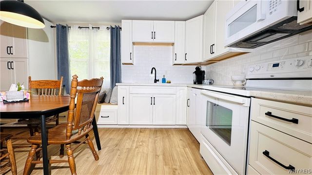 3402 Walnut Avenue, Niagara Falls, NY 14301