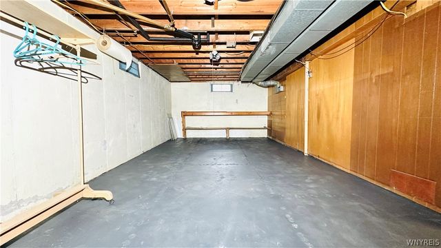 3402 Walnut Avenue, Niagara Falls, NY 14301