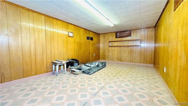 3402 Walnut Avenue, Niagara Falls, NY 14301