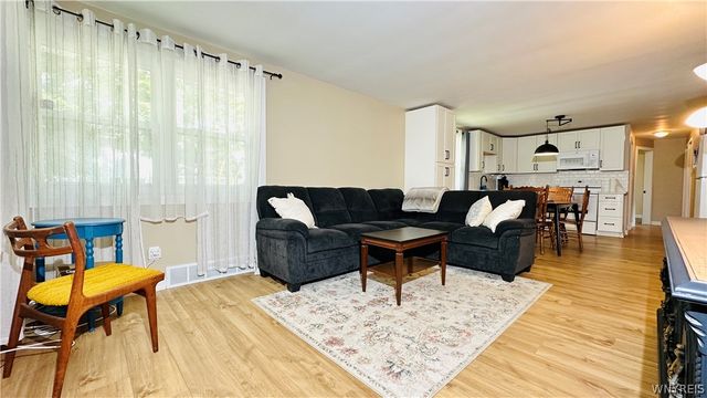 3402 Walnut Avenue, Niagara Falls, NY 14301