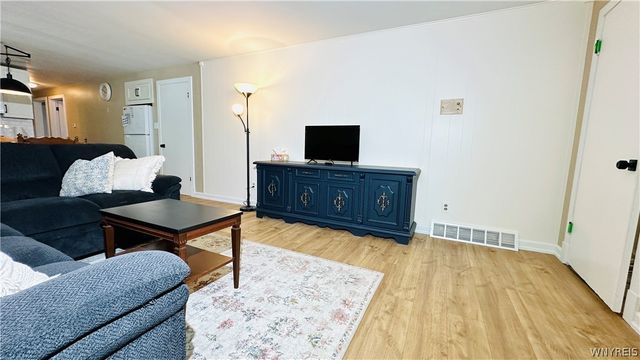 3402 Walnut Avenue, Niagara Falls, NY 14301