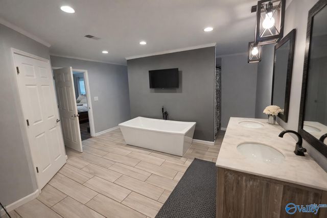 788 Old Gurley Road, Huntsville, AL 35811