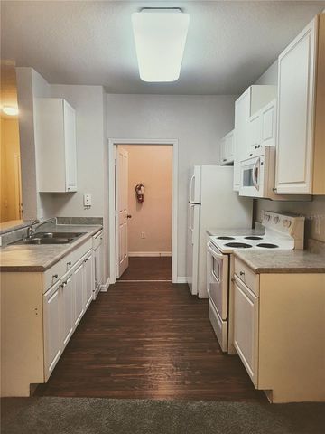 6005 HEMINGWAY CIRCLE 6005, Haines City, FL 33844