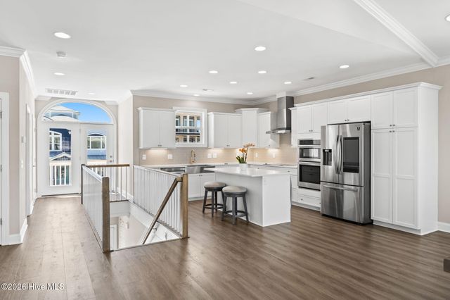 10 Via Dolorosa Drive, Ocean Isle Beach, NC 28469