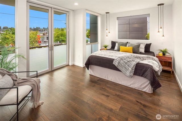 2834 Fairview Avenue E, Seattle, WA 98102