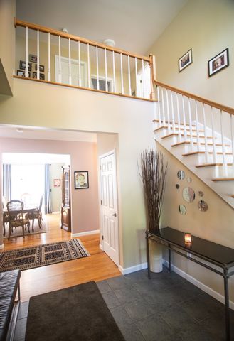 64 Stonegate Lane, Shelburne, VT 05482