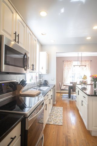 64 Stonegate Lane, Shelburne, VT 05482