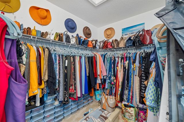 8560 SW 214th Way, Cutler Bay, FL 33189