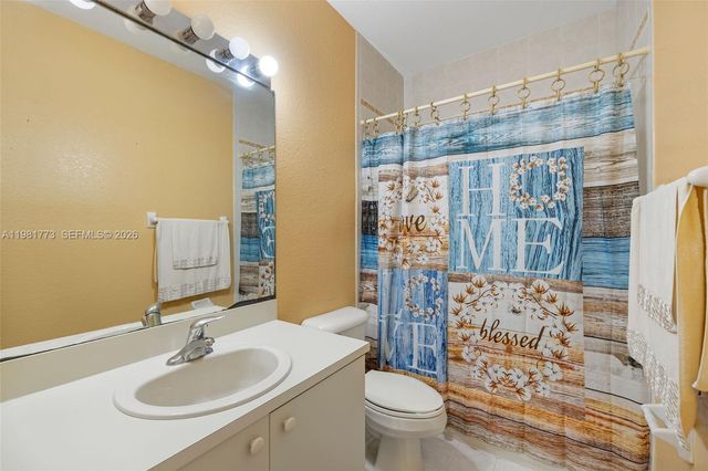 8560 SW 214th Way, Cutler Bay, FL 33189