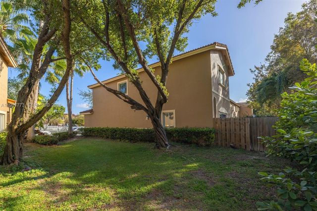 8560 SW 214th Way, Cutler Bay, FL 33189