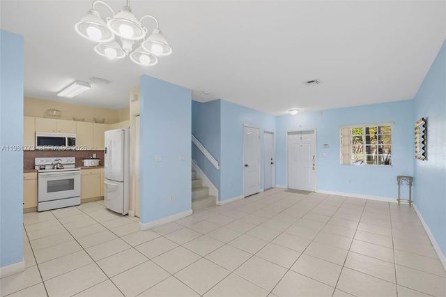 8560 SW 214th Way, Cutler Bay, FL 33189