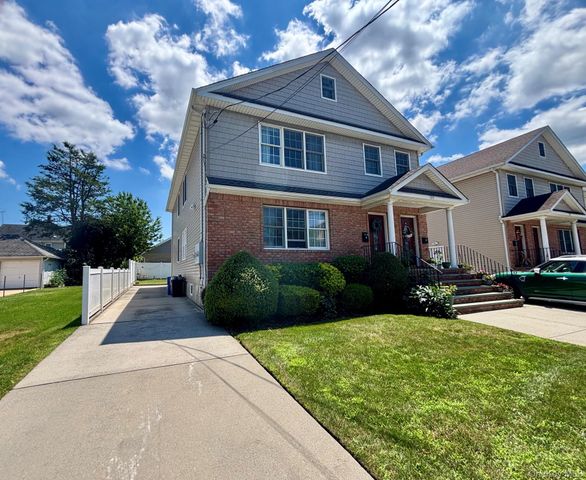 189 Jefferson Avenue 2, Mineola, NY 11501