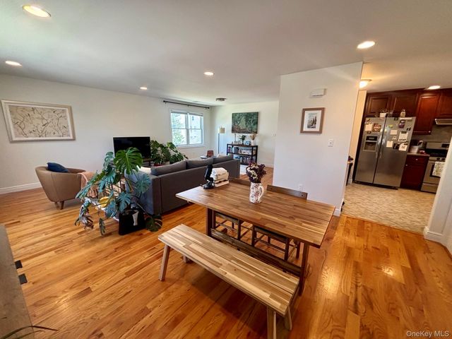 189 Jefferson Avenue 2, Mineola, NY 11501
