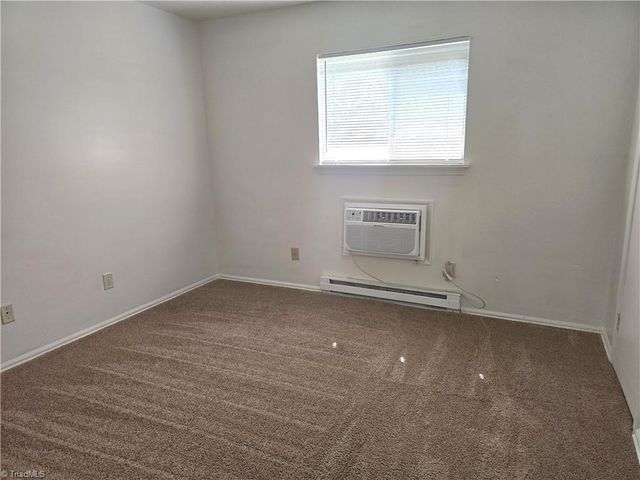 2006 Niagara Street D, Greensboro, NC 27405