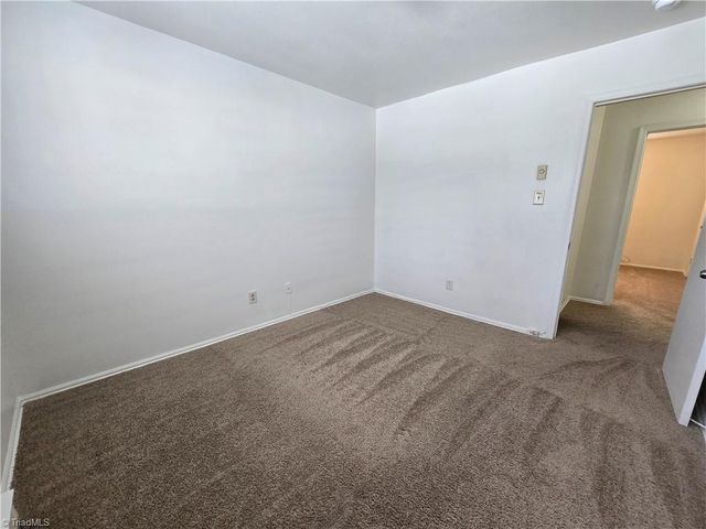 2006 Niagara Street D, Greensboro, NC 27405