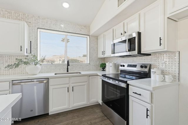 4540 E DRY CREEK Road, Phoenix, AZ 85044