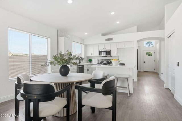 4540 E DRY CREEK Road, Phoenix, AZ 85044