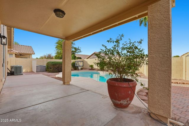 4540 E DRY CREEK Road, Phoenix, AZ 85044
