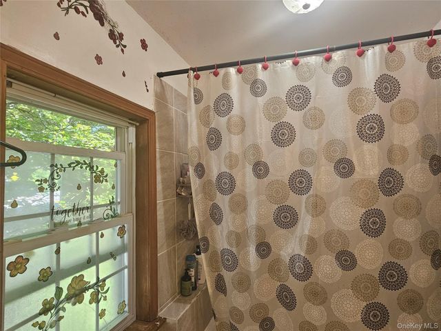 70 Main Street, Chester, NY 10918