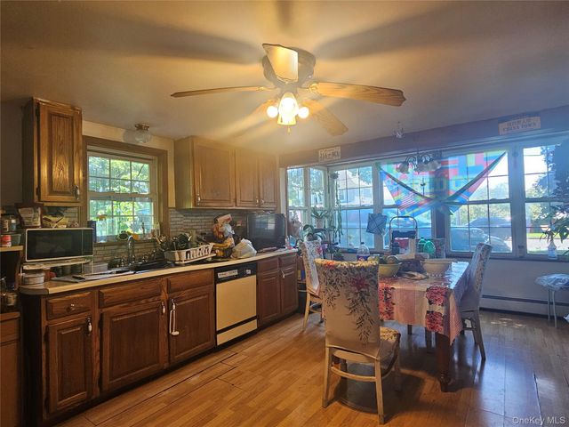 70 Main Street, Chester, NY 10918