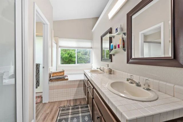 1615 Corte Verano, Oceanside, CA 92056