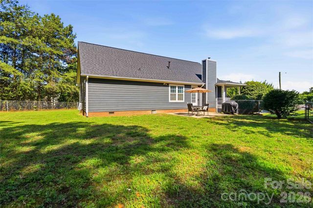 717 Peregrine Court, Gastonia, NC 28056